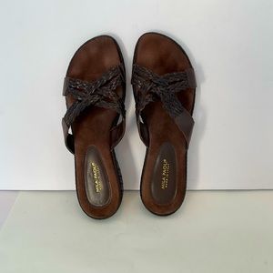 Women’s Mila Paoli sandals